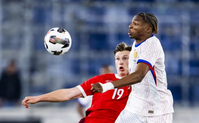 EPA/JEAN-CHRISTOPHE BOTT